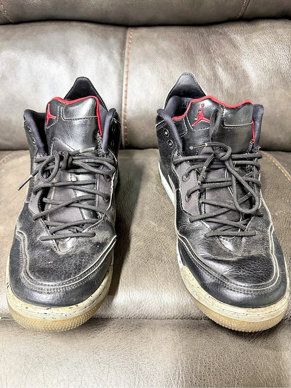 Jordan Air Jordan 1 Mid Black & Red men’s US 10